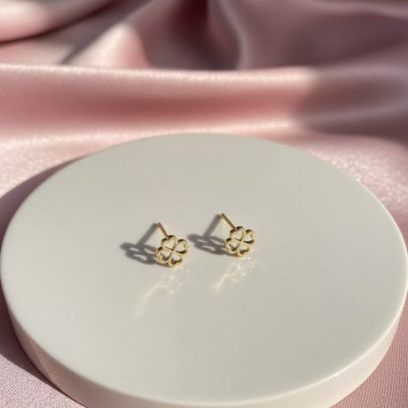 گوشواره میخی گل